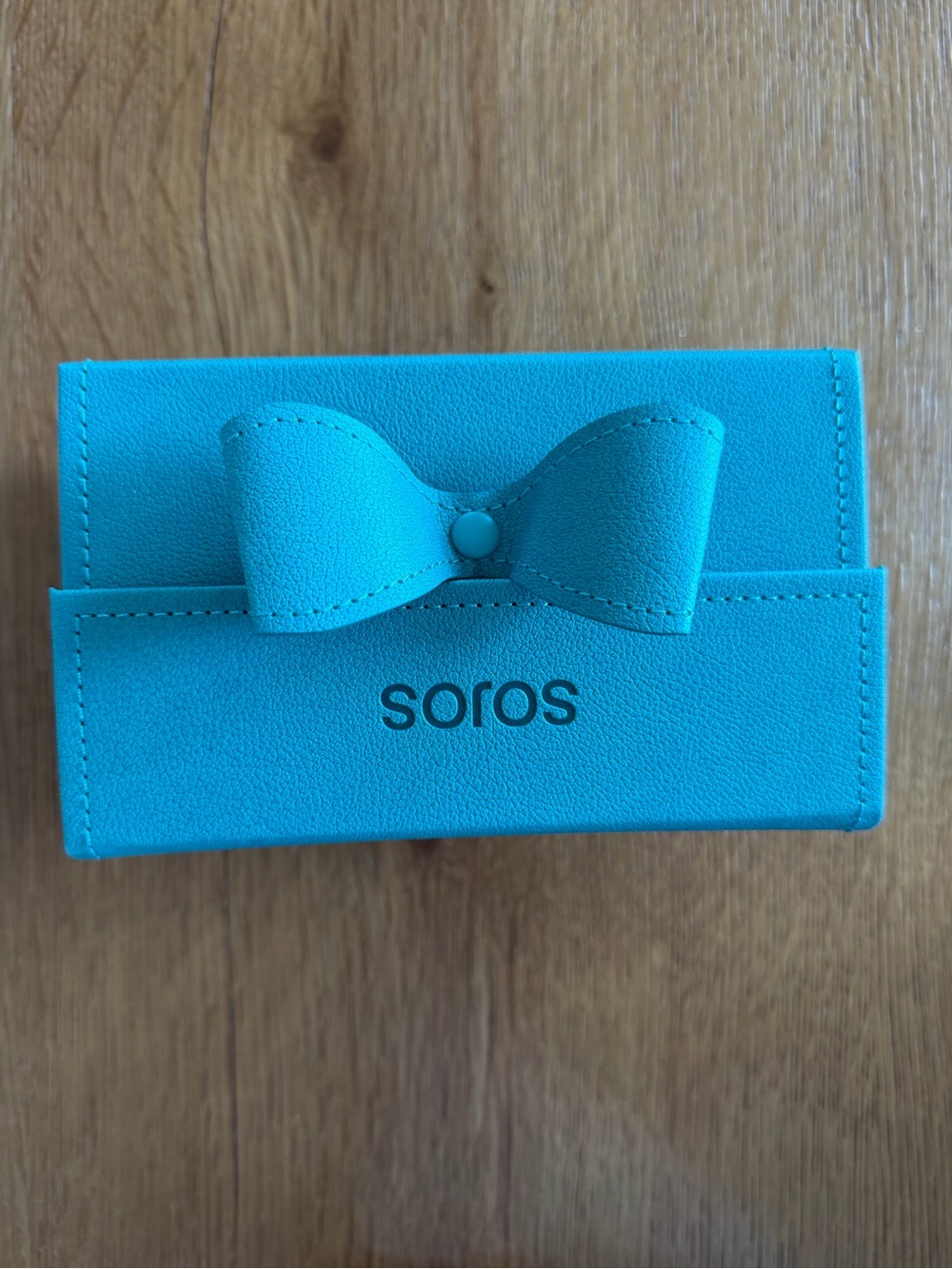Soros Turquoise Bow Card Holder Wallet with 3 pairs of glasses